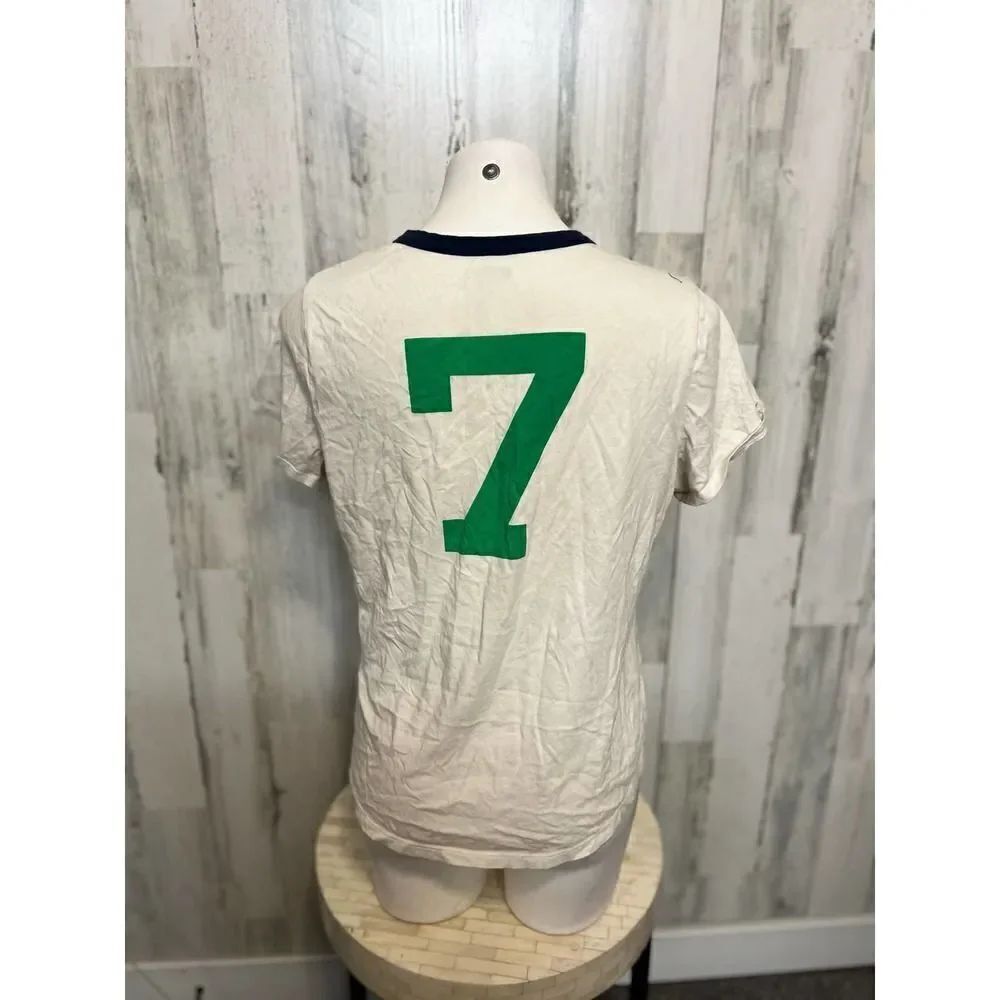 White tshirt - Picture 4 of 5